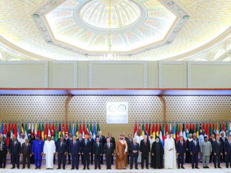 ورود رئیس جمهور به ریاض به‎ منظور شرکت در اجلاس فوق‎العاده سران کشورهای اسلامی